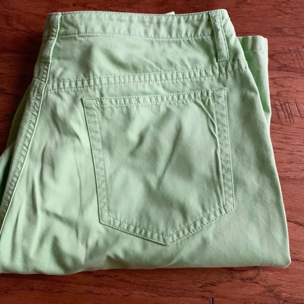 Liz Claiborne Sports Green‎ Pants Petite 8